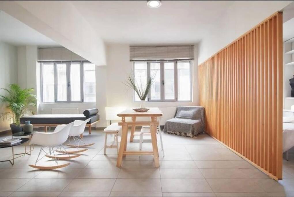 Stylish Living By Acropolis Apartament